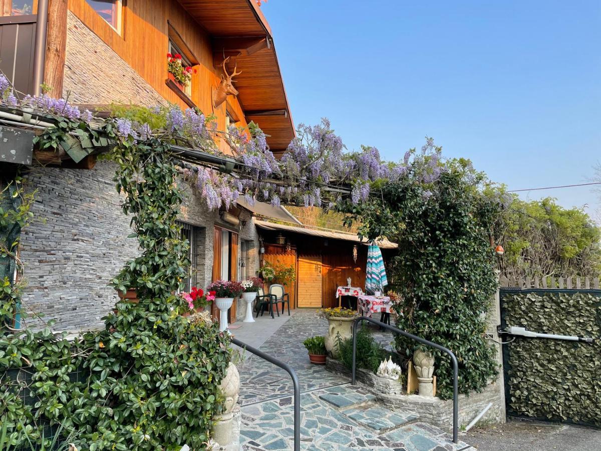 Al Cervo Tra I Laghi Bed & Breakfast Tavernerio Ngoại thất bức ảnh