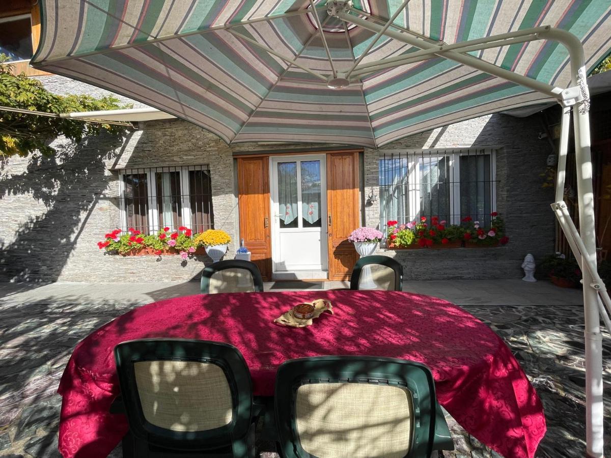 Al Cervo Tra I Laghi Bed & Breakfast Tavernerio Ngoại thất bức ảnh